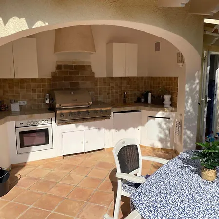 Stunning Sea Views And 3 Bedrooms